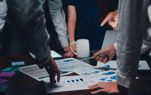 Why do technology projects fail, and how can modern project management prevent this?